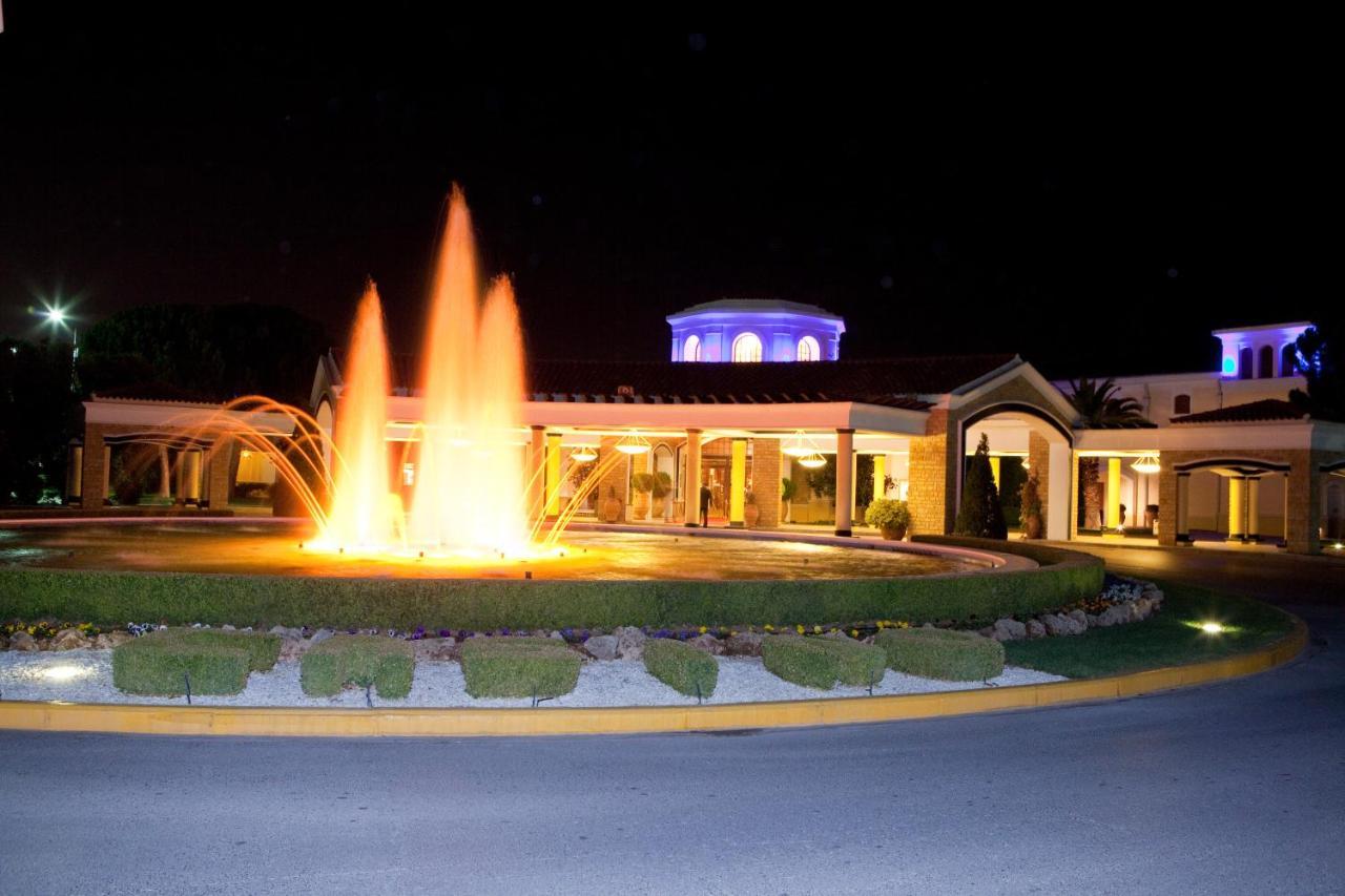 Hotel Hyatt Regency Tesalónica Exterior foto Fountains at the University of the Philippines Diliman